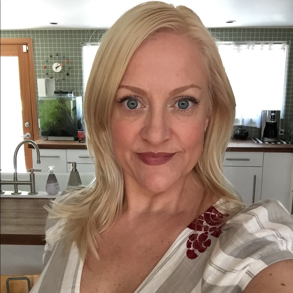 Meet your Posher, Melissa